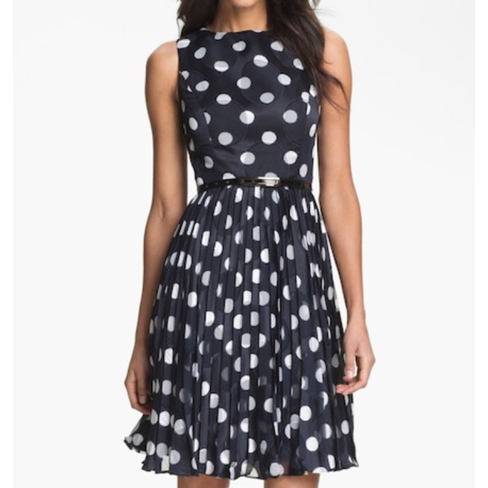Women’s Size 4 Adrianna Papell Pokadot dress